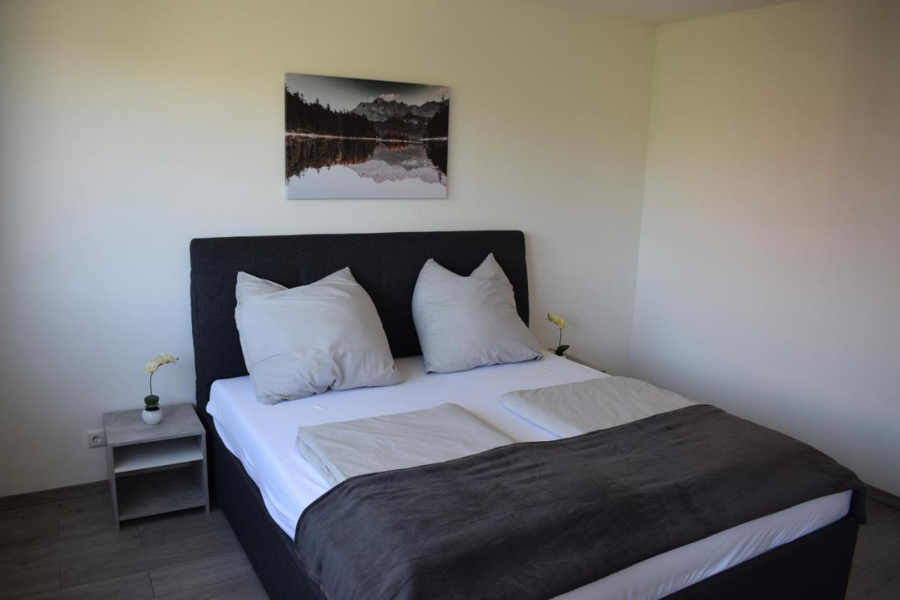Rebekka'S Apartment ฟุสเซ่น ภายนอก รูปภาพ